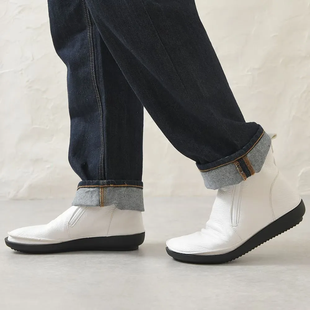 Driving Boots (blend in as soon as you put them on)