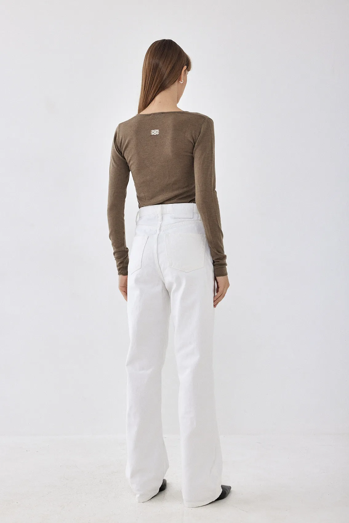 Lightweight Knitted V Neck Logo Top