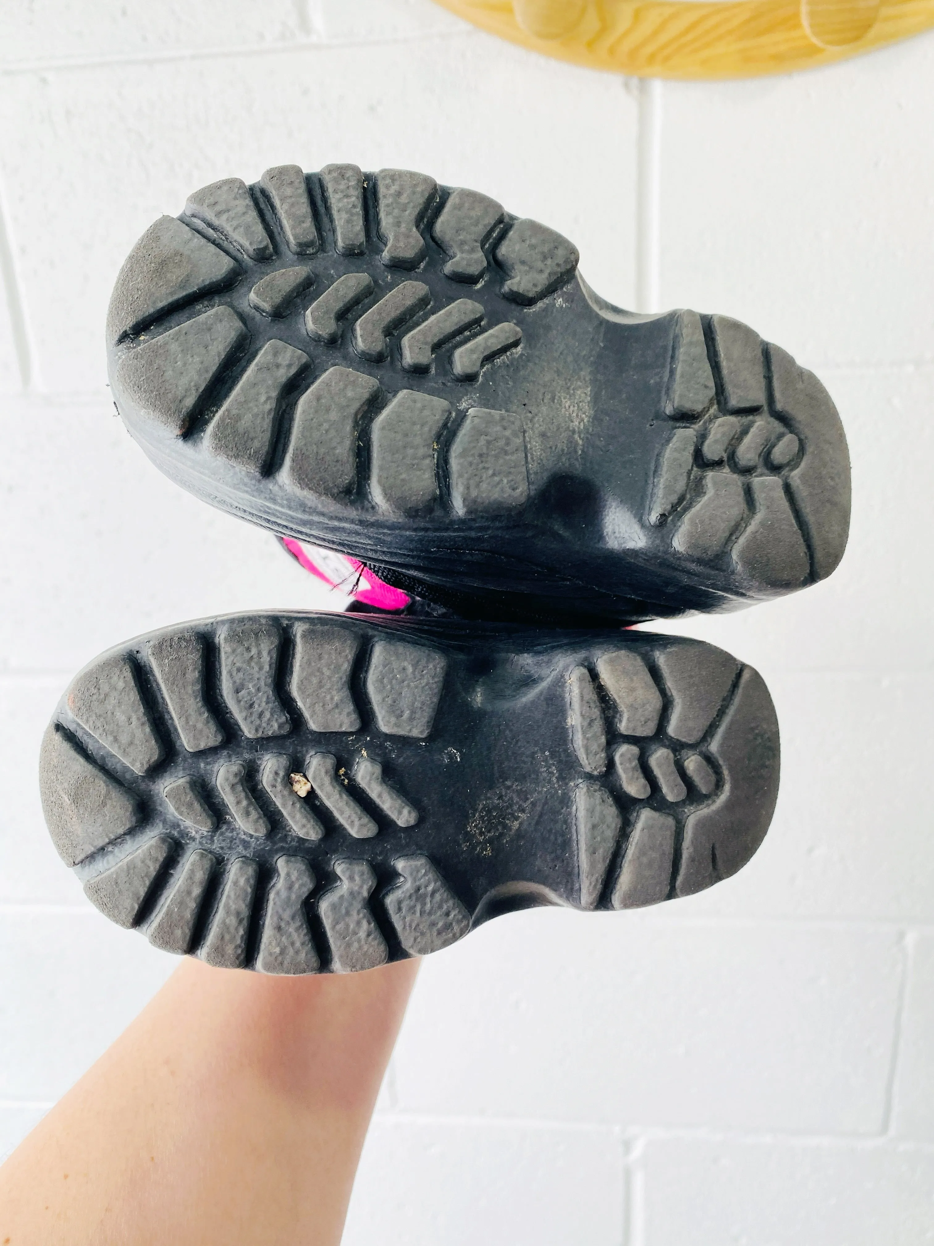 Pink   Black Scout Winter Boots, size 5