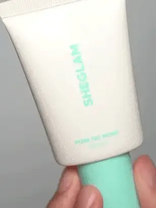 SHEGLAM Pore No More Primer Poreless Oil-Control Primer Lightweight Valentine's Day Decor Love Gift